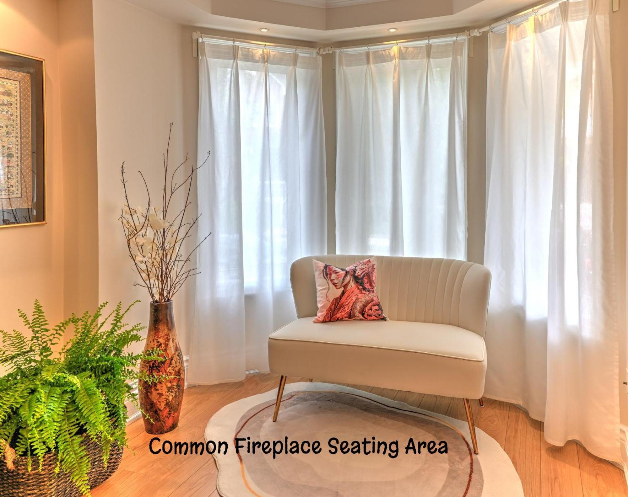 טורונטו Welcome Home! Acores Bed & Breakfast מראה חיצוני תמונה